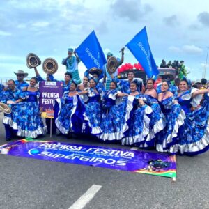 SuperGiros se une al Desfile de Independencia 2025