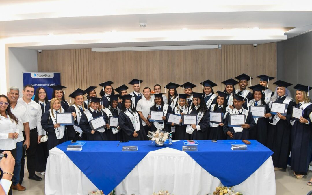 Fuerza de Ventas de SuperGiros se gradúa del SENA